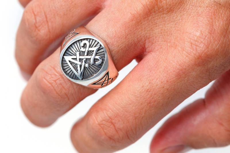 Sigil Of Lucifer Satanic Seal Satan Baphomet Signet Sterling Silver 925 Ring Sigil Of Lucifer Satanic Seal Satan Baphomet Signet Sterling Silver 925 Ring von SilverManiaUK