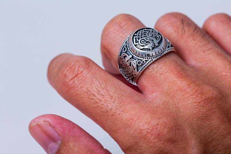 Sleipnir Horse Odin Steed Viking Wikinger Norse Sterling Silver Rare Oxidized Ring Sleipnir Horse Odin Steed Viking Wikinger Norse Sterling Silver Rare Oxidized Ring von SilverManiaUK