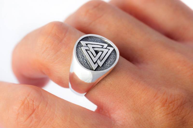 Valknut Viking Scandinavian Icelandic Wikinger Asatru Odin Norse Sterling Silver Ring Valknut Viking Scandinavian Icelandic Wikinger Asatru Odin Norse Sterling Silver Ring von SilverManiaUK