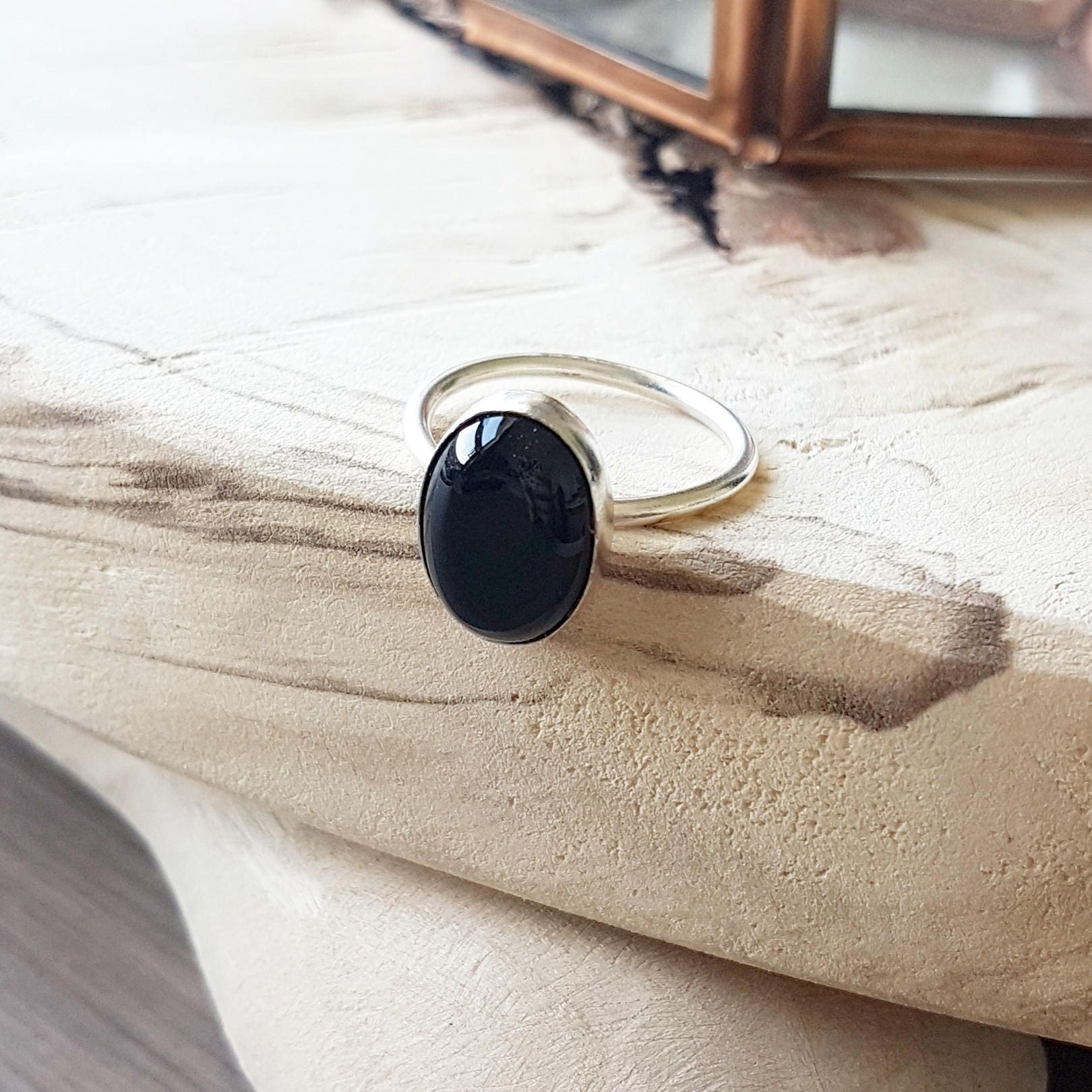 Onyx Ring, Minimalist Schwarzer Sterling Silber, Onyx, Oval Schlichter Edelstein Schwarz Stein Onyx Ring, Minimalist Schwarzer Sterling Silber, Onyx, Oval Schlichter Edelstein Schwarz Stein von SilverMooseArts