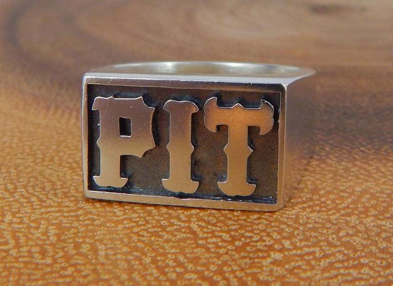 Silber Pit Pitbull Ring, .925 Sterling Silber, Pitbull Biker Style, Sons Of Anarchy, 21 Gramm Hergestellt in Den Usa Silber Pit Pitbull Ring, .925 Sterling Silber, Pitbull Biker Style, Sons Of Anarchy, 21 Gramm Hergestellt in Den Usa von SilverPitbull