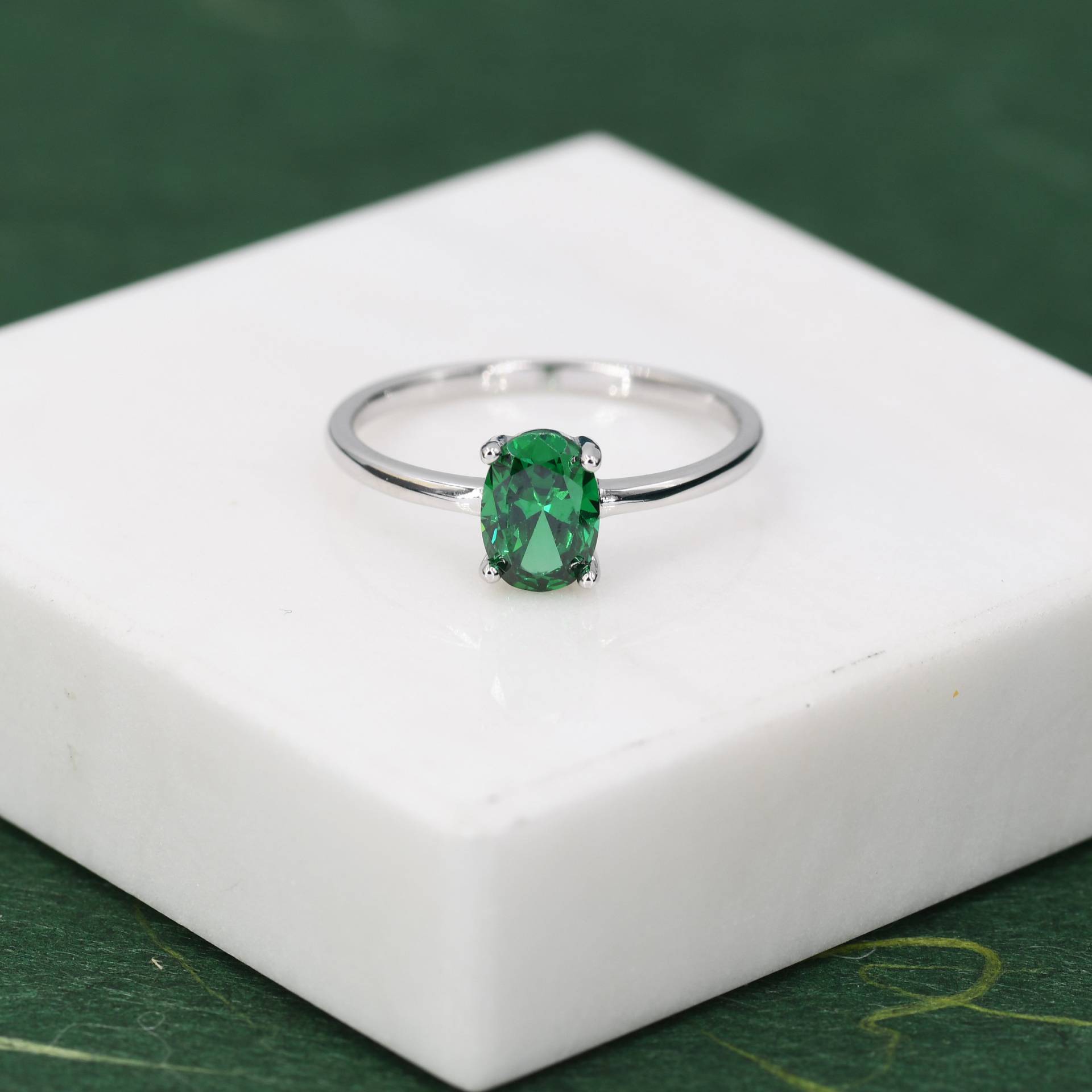 1 Karat Smaragdgrün Cz Oval Cut Ring in Sterling Silber, 5x7mm Grüner Zirkon Ring, Us Größe 5-8, Mai Birthstone von SilverRainSilver