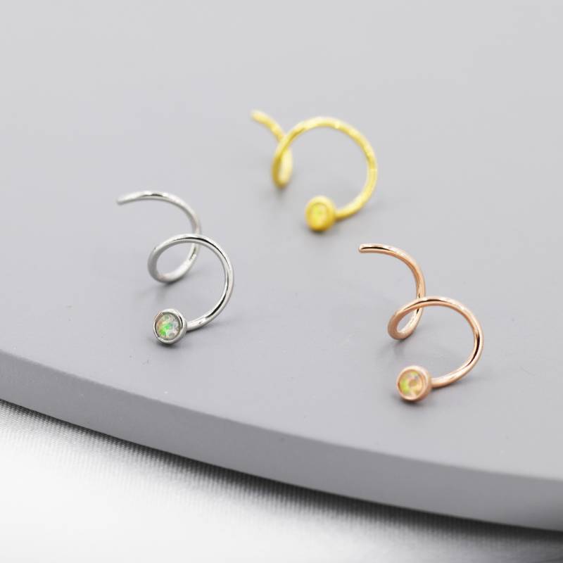 Doppelspiral-Opalohrring Aus Sterlingsilber Für Doppelohrlöcher, Doppelpiercing-Ohrringe, Spiralreifen Mit Winzigen Opalen von SilverRainSilver