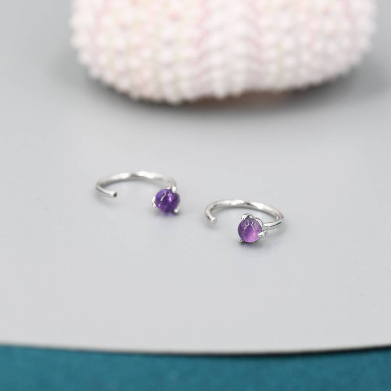 Echte Amethyst Huggie Creolen in Sterling Silber, 3 Mm Natürliche Lila Offene Creolen, Durchziehen Der Threader, Halbe C Form von SilverRainSilver