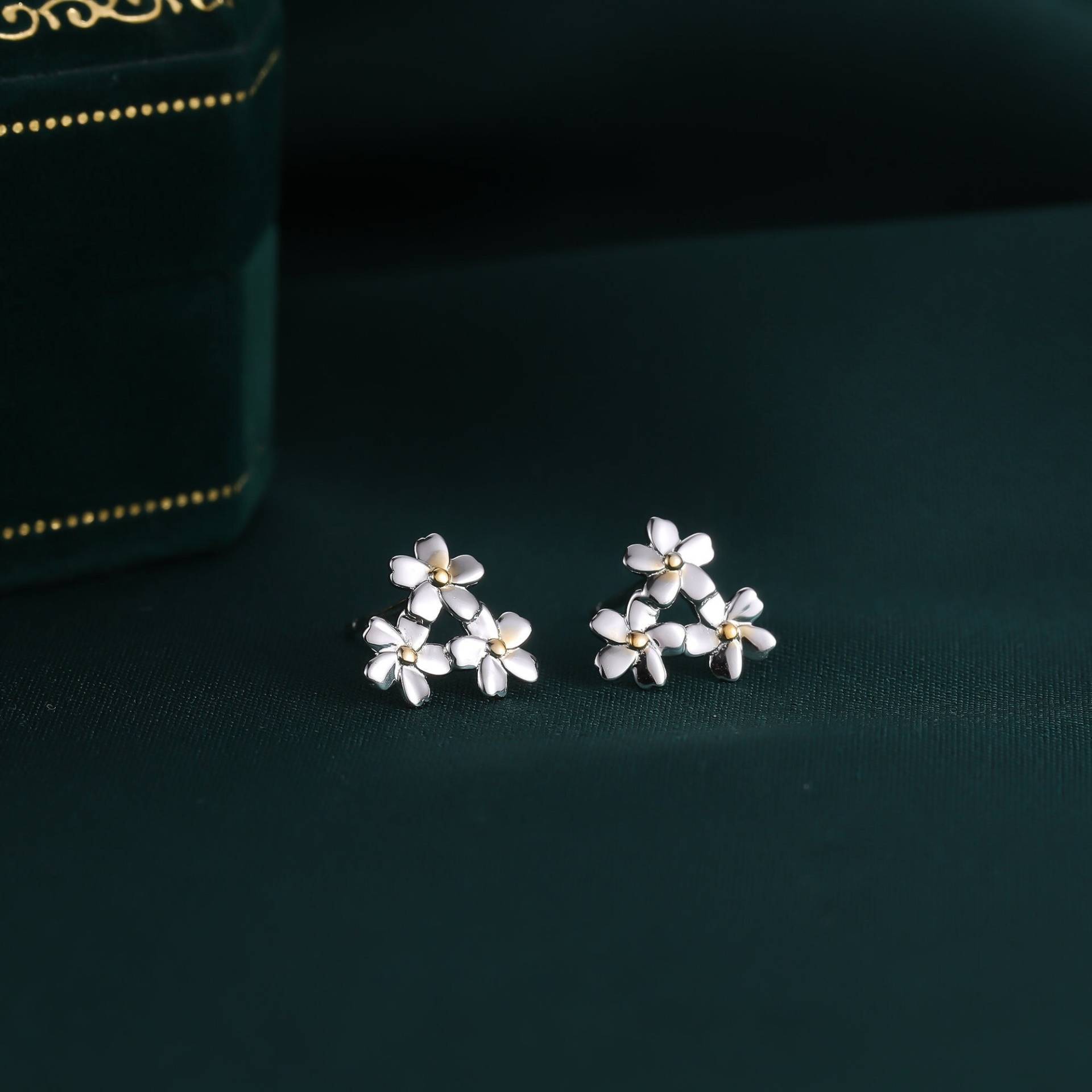 Kirschblüten-Blumen-Ohrringe in Sterling Silber, Kirschblüten-Blumen-Ohrringe, Daisy-Ohrringe, Blumen-Blumen-Ohrringe von SilverRainSilver