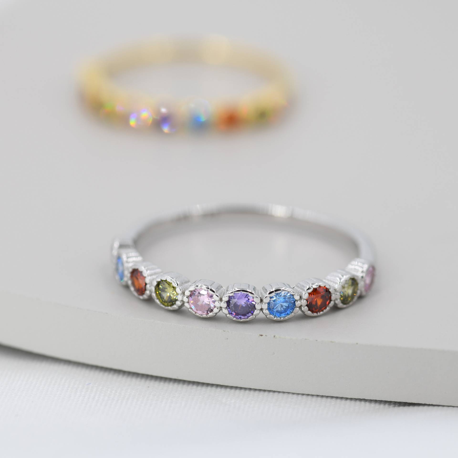 Multicolor Cz Infinity Ring Aus Sterling Silber, Silber Oder Gold, Gepunkteter Bezel Ring, Simulierter Turmalin Us 5 - 8 von SilverRainSilver