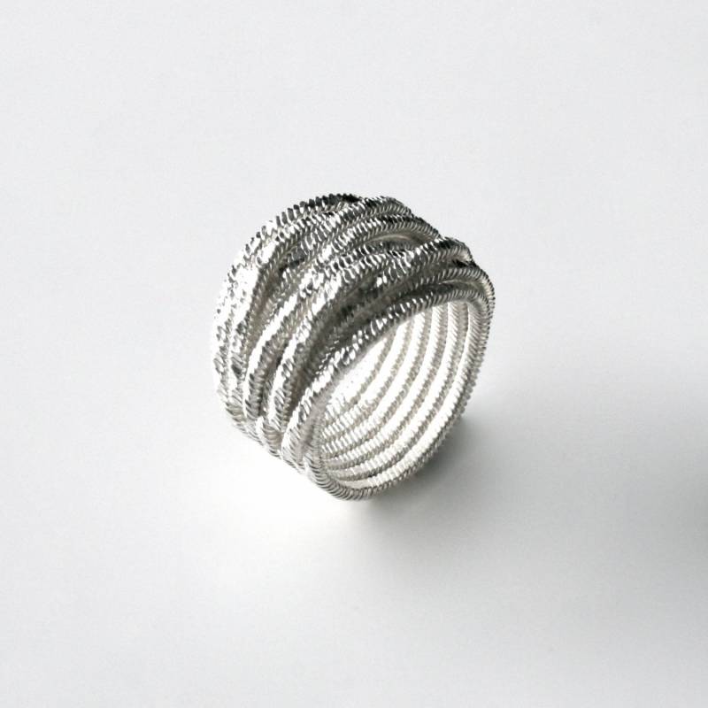 Handgemachte Solide Sterling Silber Überlappendraht. Verknüpfte Wrap Ring von SilverSandJewelry
