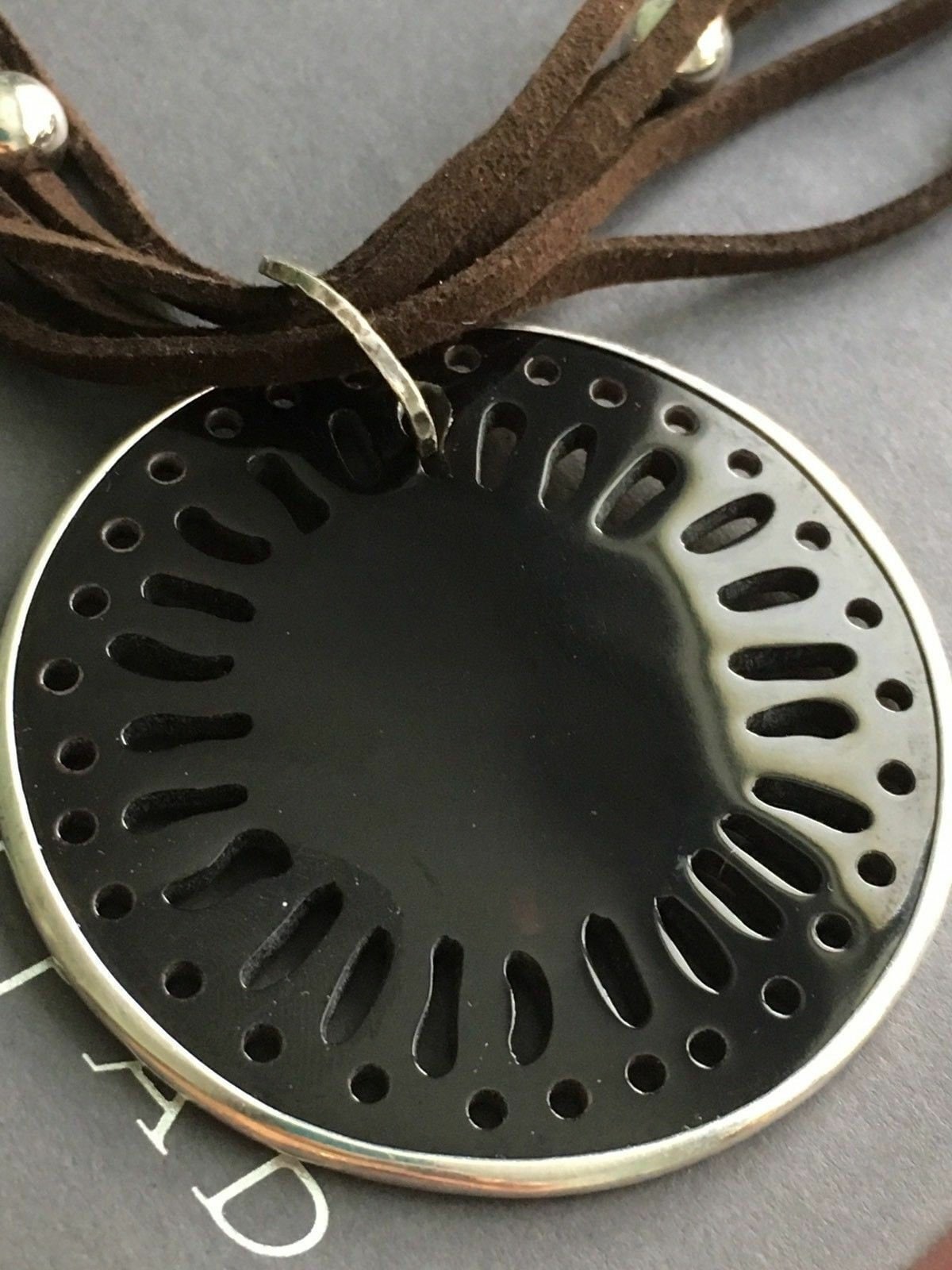 Silbe Sterling Silber Brown Pen Shell 5 Strand Suede Halskette von SilverSistersSilpada