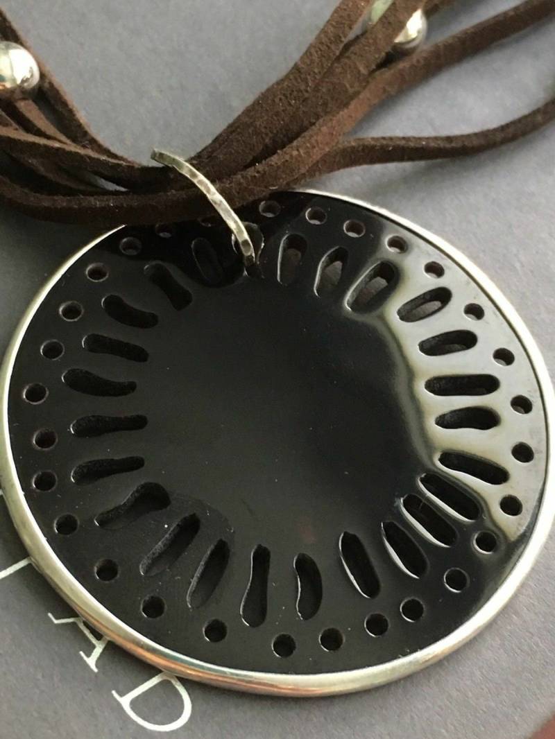 Silbe Sterling Silber Brown Pen Shell 5 Strand Suede Halskette von SilverSistersSilpada