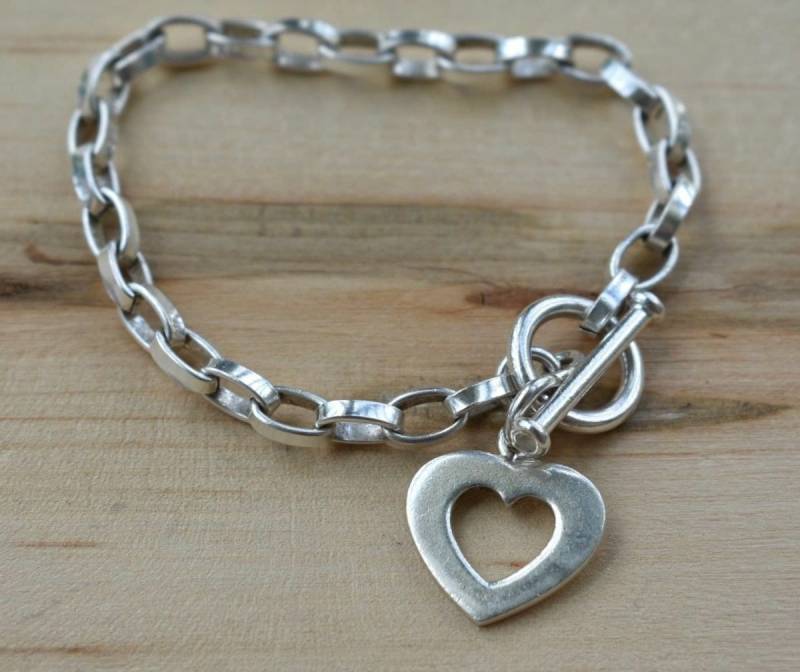 Silpada 925 Sterling Silber Herz Cut Out Link Toggle Rolo Armband Silpada 925 Sterling Silber Herz Cut Out Link Toggle Rolo Armband von SilverSistersSilpada