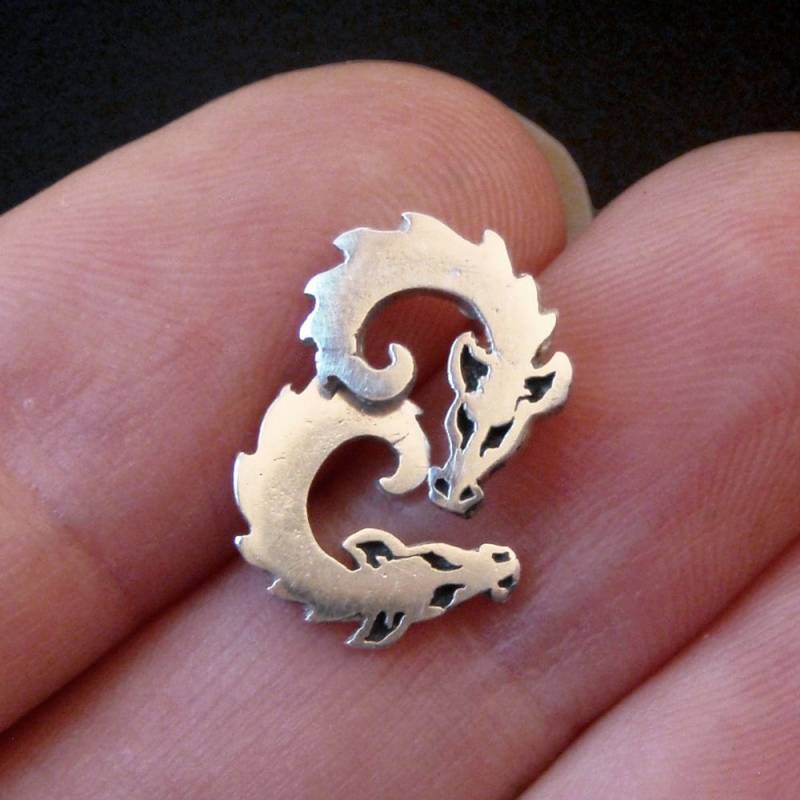 Eingerollte Baby Drachen - Ohrstecker Silber Schmuck Auf Bestellung von SilverSpiralsShop