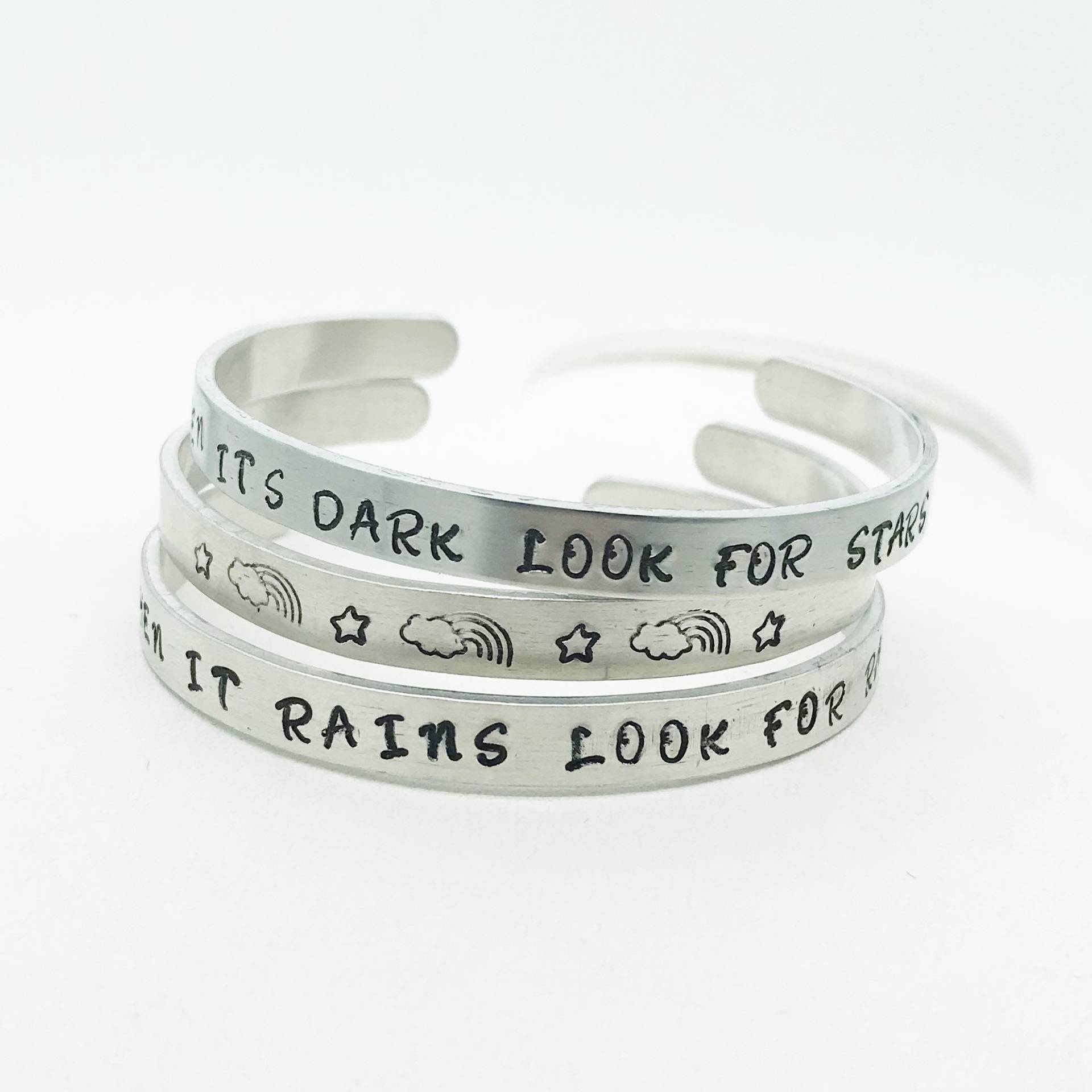 Oscar Wilde Zitat Wenn Es Regnet Suchen Nach Regenbogen, Wenn Dunkel Aussehen Für Sterne Armreif Set von SilverStarGifts