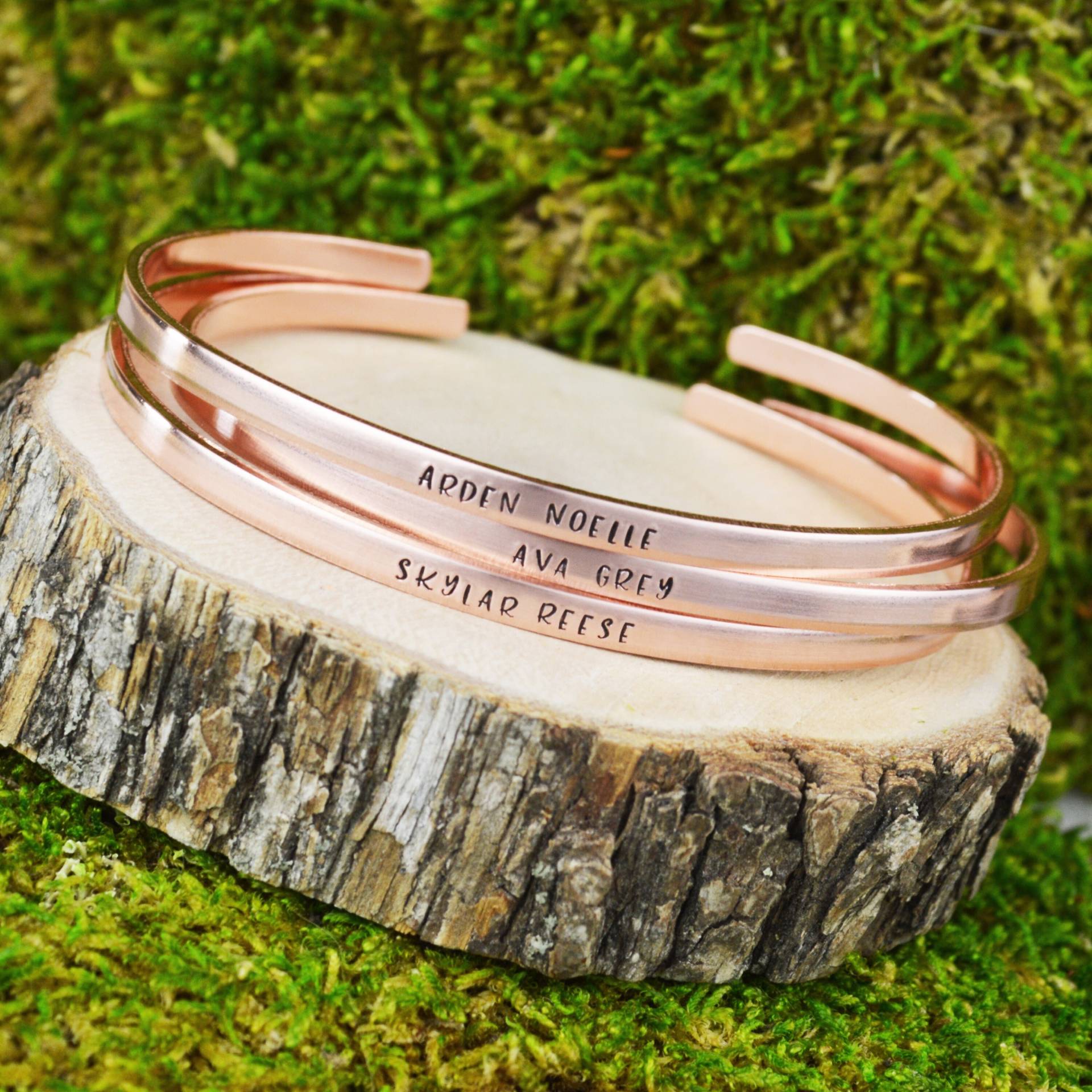 Dünnes Personalisiertes Armband Mit Namen Personalisiertes Für Kinder Stapelarmband Neue Mutter Oder Großmutter Geschenk von SilverStatements