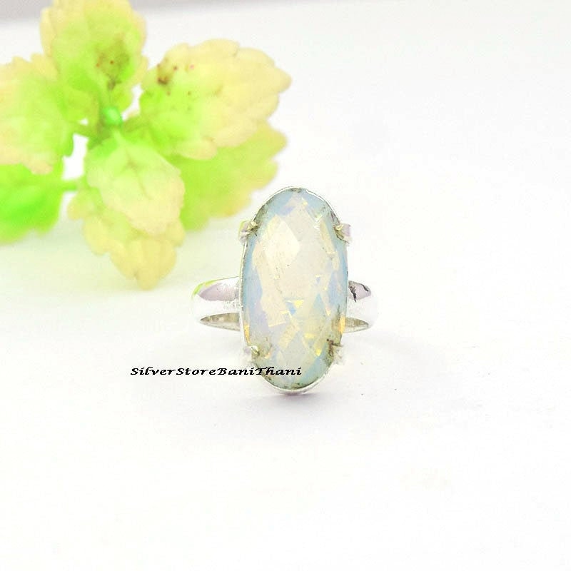 Milky Opal Ring, 925 Sterling Silber Ring , Handgemachter , Edelstein , Etsy Schmuck , Hochzeit , Geschenk von SilverStoreBaniThani