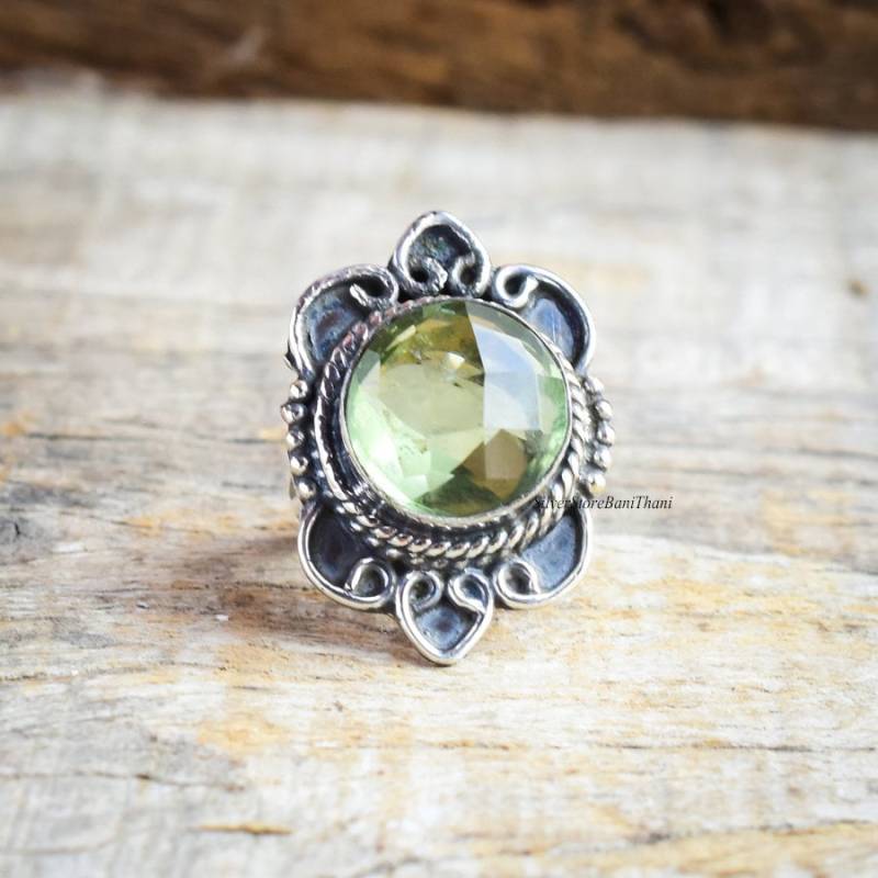 Peridot Ring, 925 Sterling Silber Statement Handgefertigter Etsy Birnenform Schöner Geschenk Für Frauen von SilverStoreBaniThani