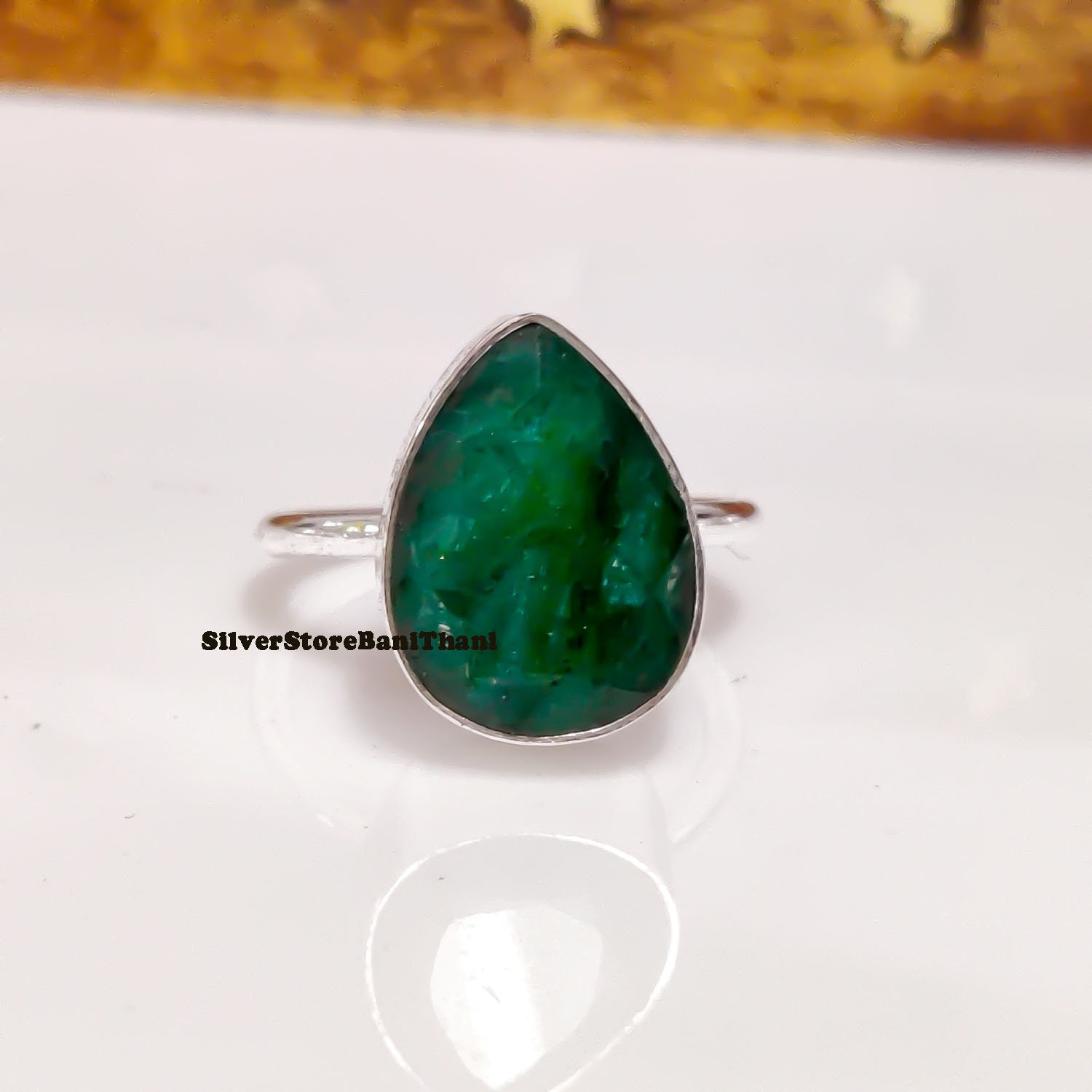 Smaragd Ring, 925 Sterling Silber Handgemachter Statement Grüner Stein Natürlicher Geburtsstein Geschenk Für Frauen von SilverStoreBaniThani