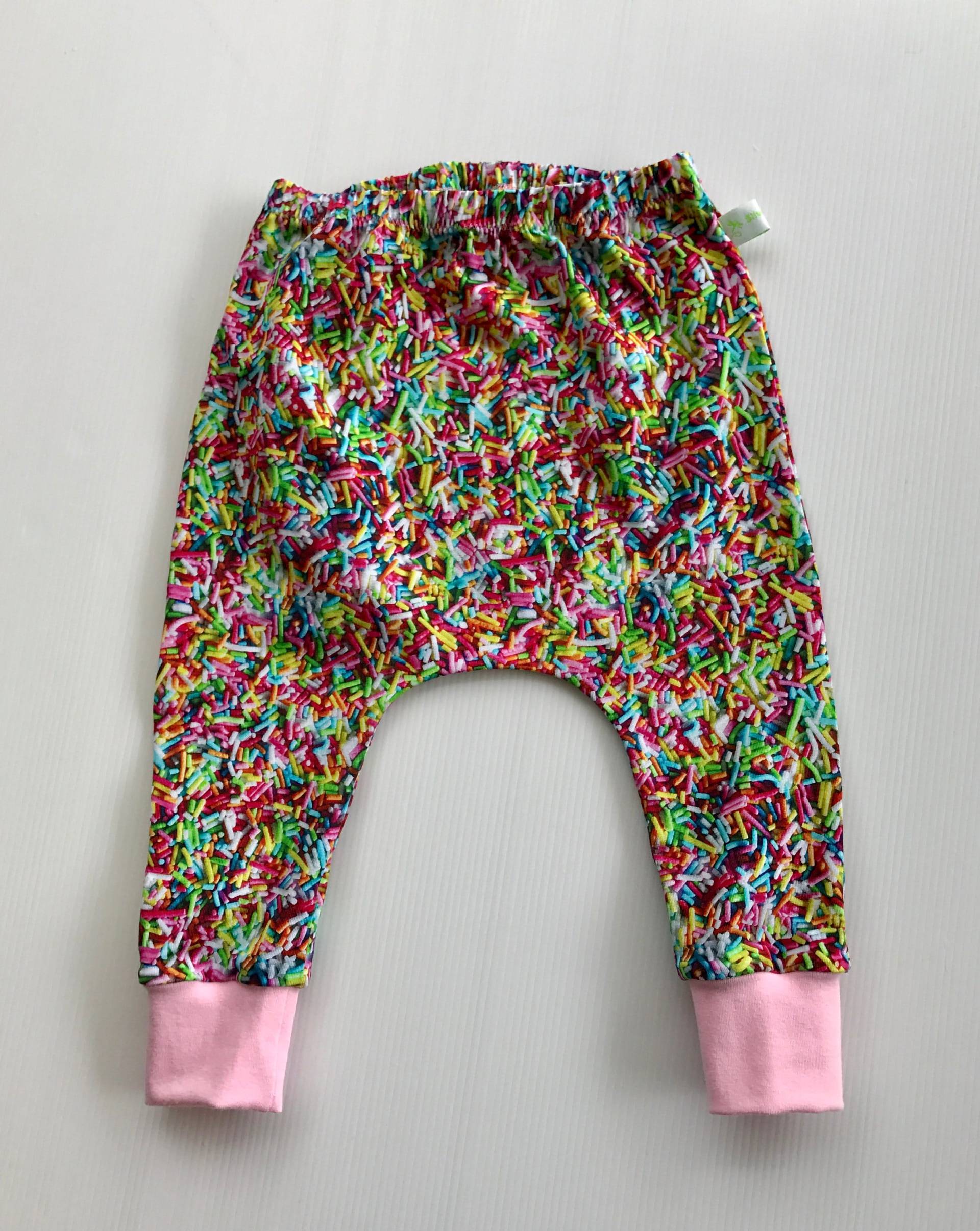 Baby Streuseln Haremshose, Kinderhose, Bunte Harems, Trendy Kleidung von SilverThreadsHM