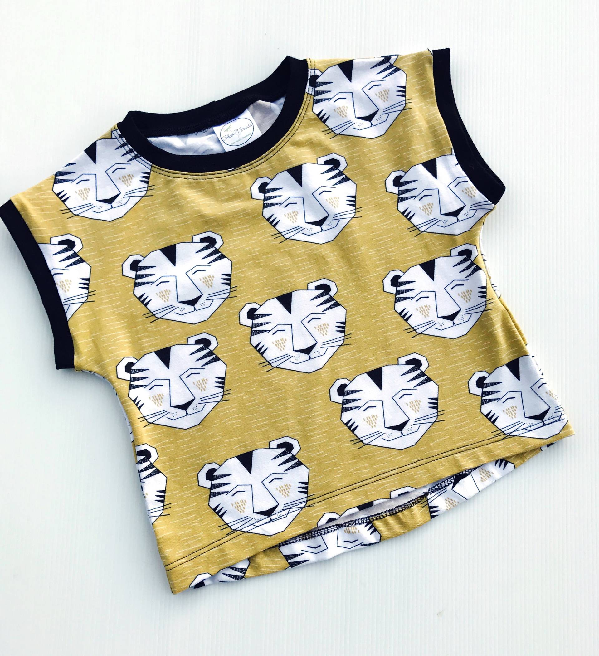 Tiger Baby Jungen Mädchen T-Shirt von SilverThreadsHM