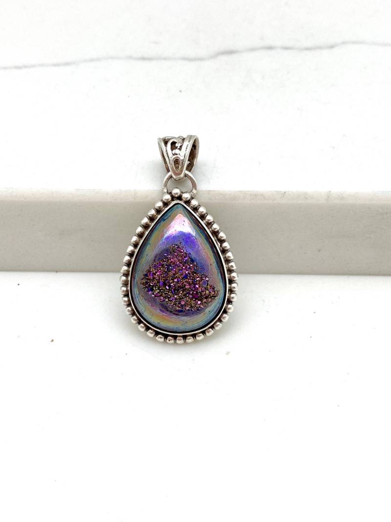 sterling Silber Lila Titan Druzy Anhänger von SilverTrioJewelry
