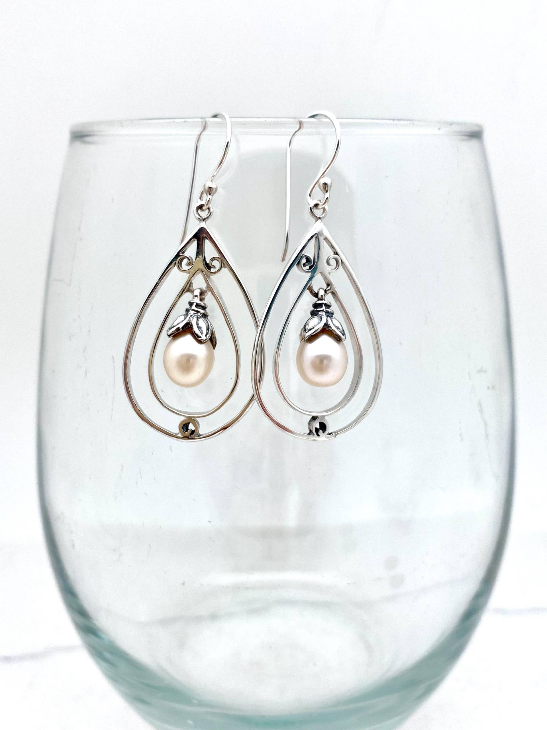 sterling Silber Und Mabe Perle Bali Ohrringe von SilverTrioJewelry