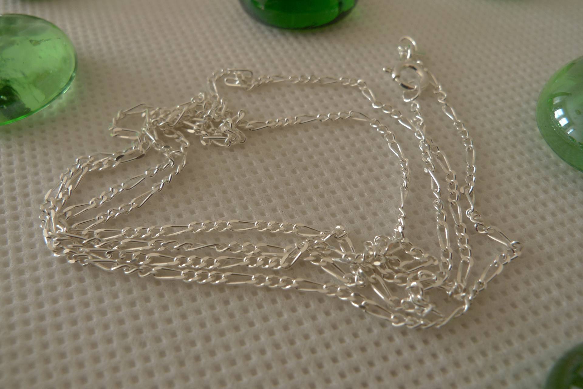 24" Sterling Silber Figaro Kette Halskette Silberandsouldesigns Schmuck 1mm Breite 24" Sterling Silber Figaro Kette Halskette Silberandsouldesigns Schmuck 1mm Breite von SilverandSoulDesigns