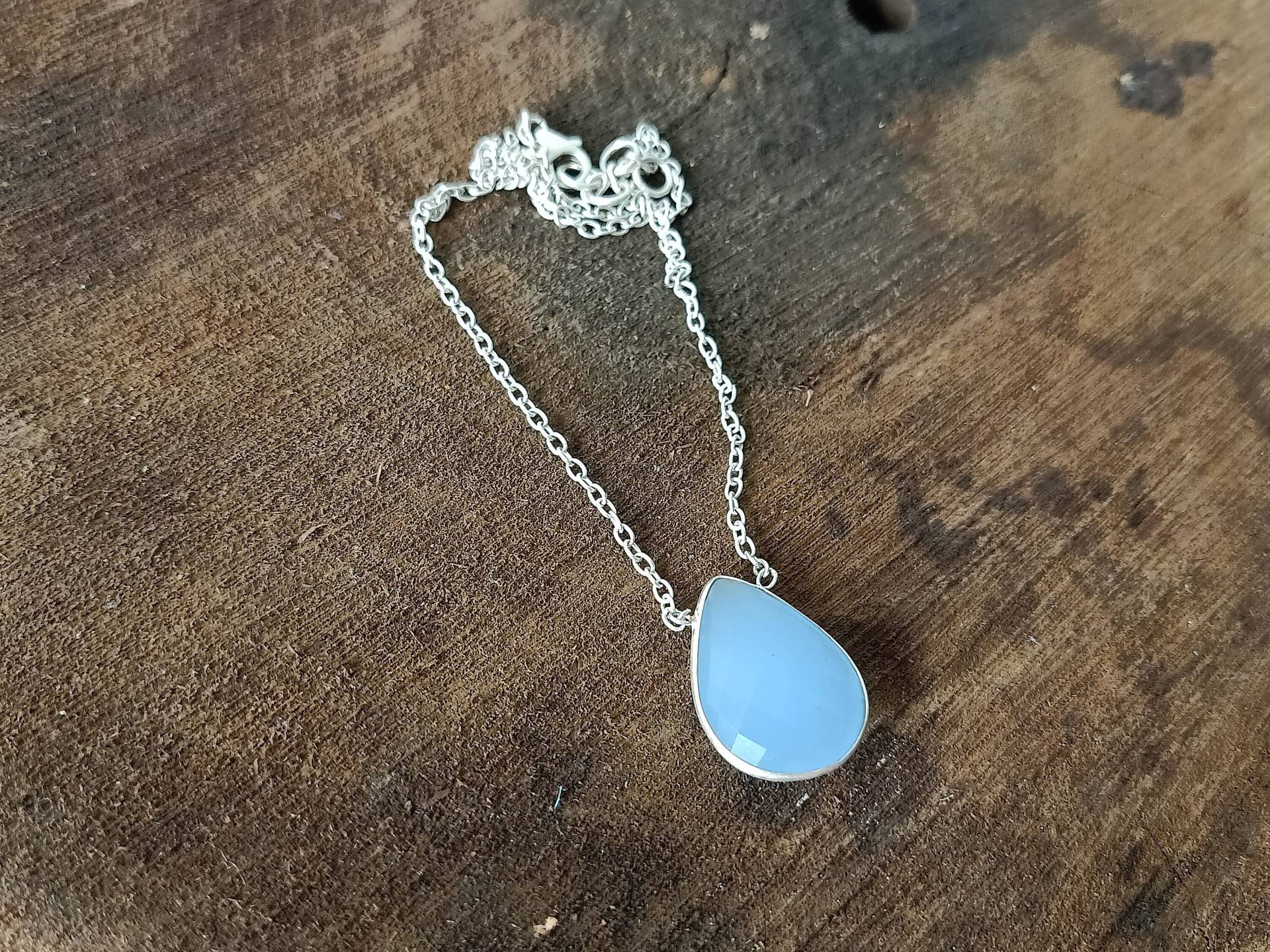 Blaue Calci Kette, Sterling Silber Birne Anhänger, Blauer Schmuck, 925, Geschenk, Boho Geschenkartikel von Silverboho925