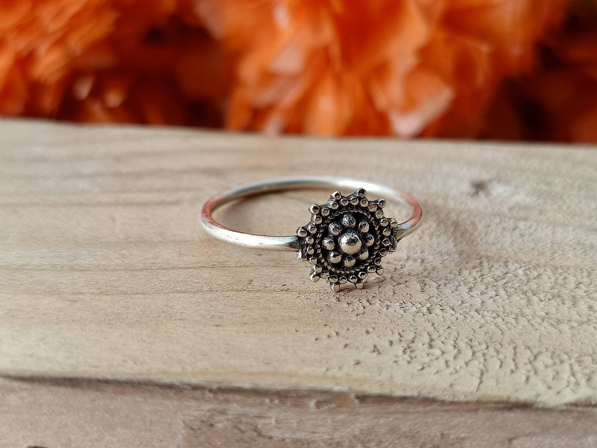 Blumendesign Stapelringe, Sterling Silber 925, Handgemachter Ring, Stapelring, Ringe, Boho Statement Silber, Runde Form von Silverboho925