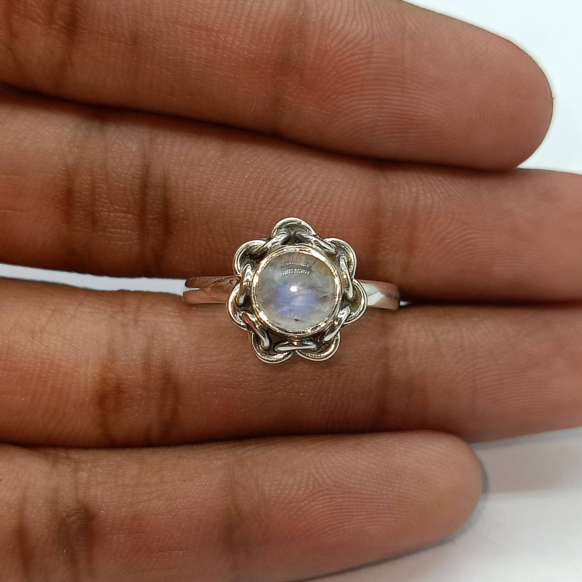 Regenbogen Mondstein Silber Ring, Einzigartiger Boho Blaustein Schmuck, Napoleon Ringe von Silverboho925