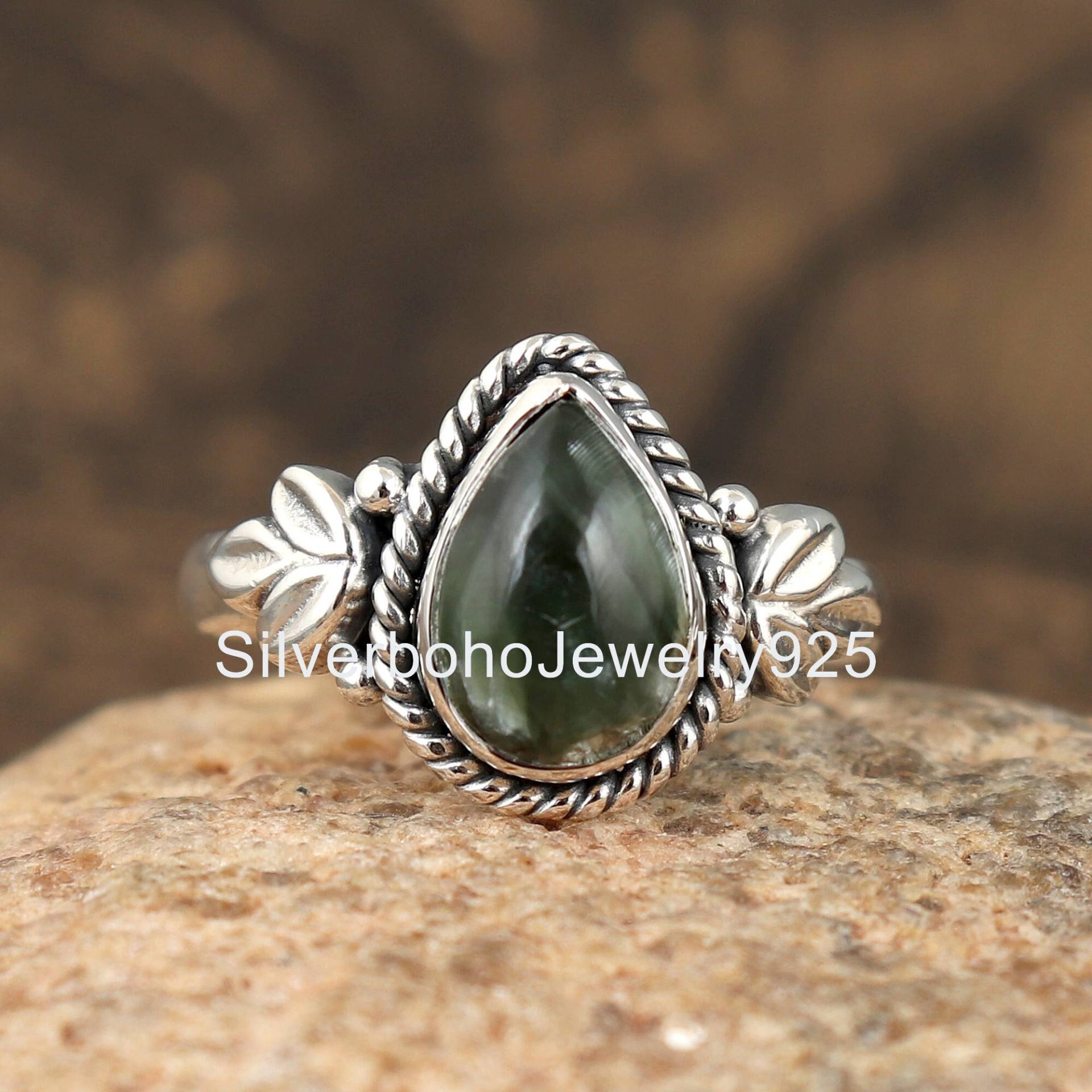 Grüner Seraphinit Ring, Naturstein Schmuck, Frauen Ringe, Silber Einzigartige Antiker Ring von SilverbohoJewelry925