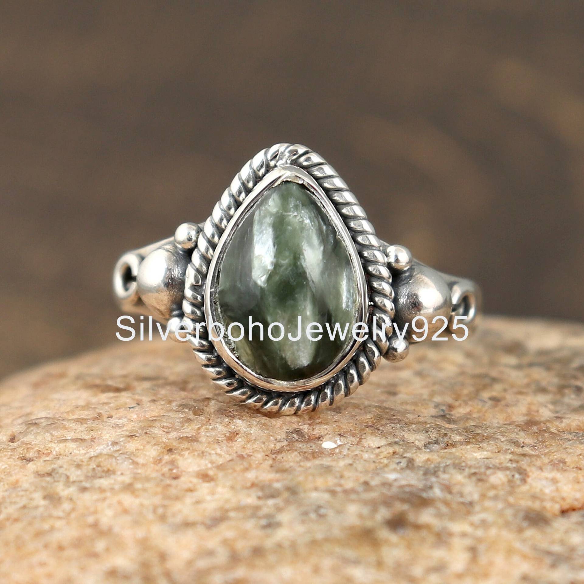 Grüner Seraphinit Ring, Naturstein Schmuck, Frauen Ringe, Silber Einzigartige Antiker Ring von SilverbohoJewelry925