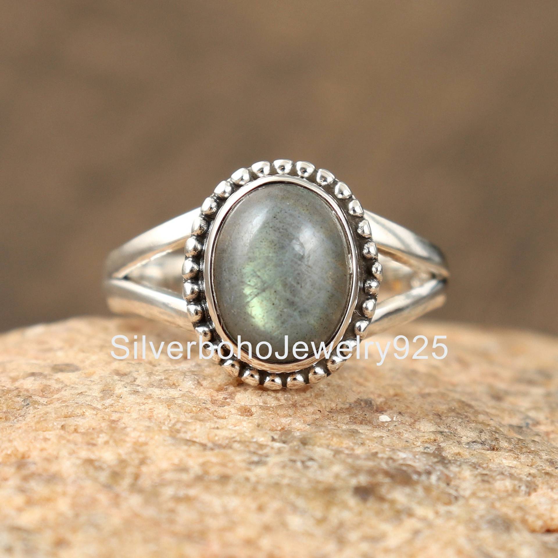 Labradorit Ring, 925 Silberring, Feuer 7 X 9 Mm Oval Zierlicher Ring, Labradorit Handgemachter Boho Ring Schmuck Labradorit Ring, 925 Silberring, Feuer 7 X 9 Mm Oval Zierlicher Ring, Labradorit Handgemachter Boho Ring Schmuck von SilverbohoJewelry925