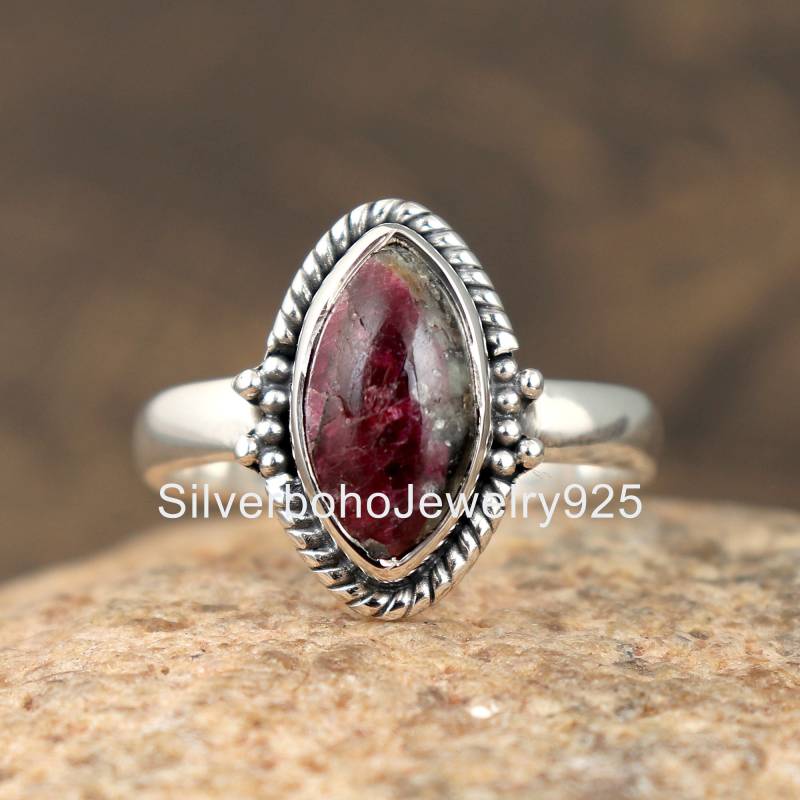 Natürliche Edulit Ring, Silber Edelstein Schmuck, Marquise Form 925 Handgemachter Frauen Ring von SilverbohoJewelry925