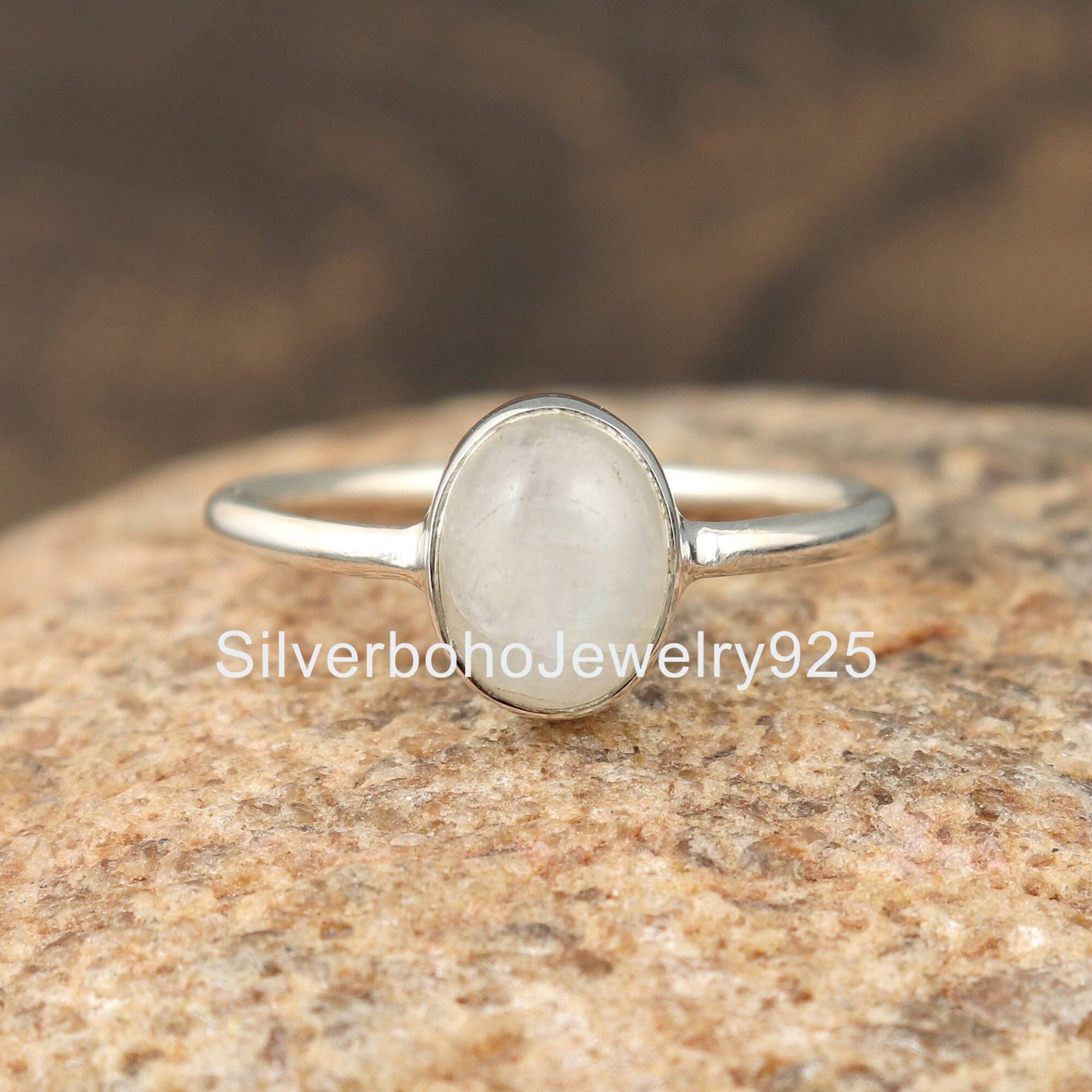 Regenbogen-Mondstein-Ring, Ovaler Edelstein-Ring, 925Er Silberring, Mondstein-Ring, Geschenk Für Sie, Einzigartiger Ring, Weißer Damen-Ring von SilverbohoJewelry925