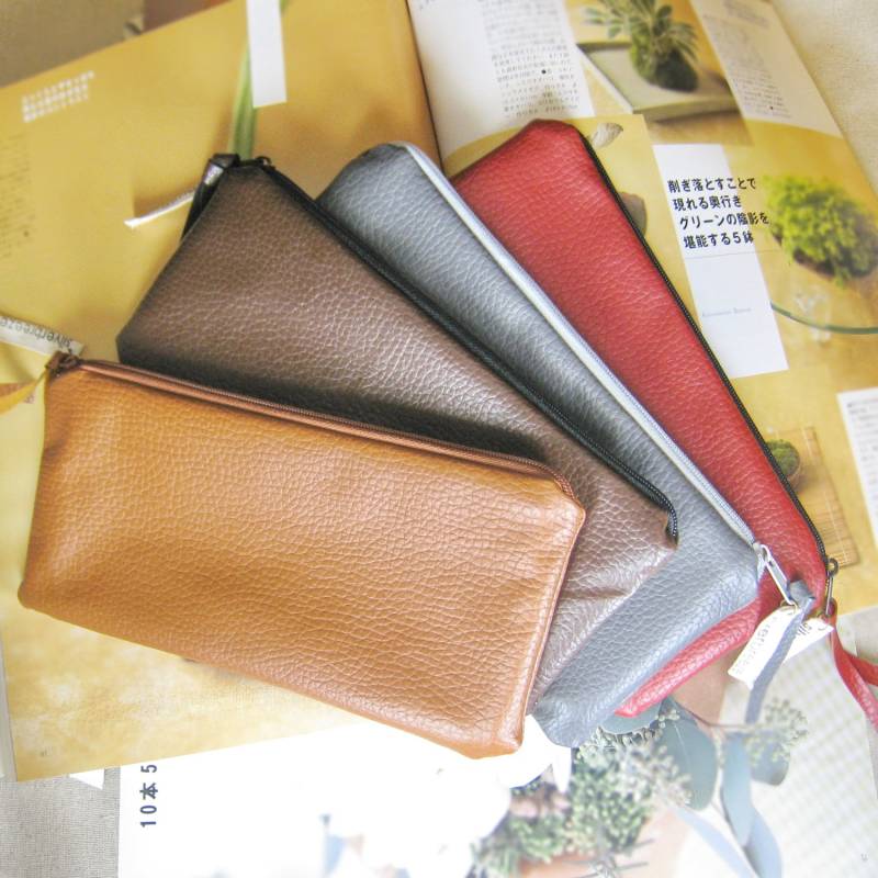 Reißverschluss-Tasche, Handy-Tasche, Kosmetiktasche, Gadget Tasche, Bleistift Weich Vegan Leder von SilverbreezeBag