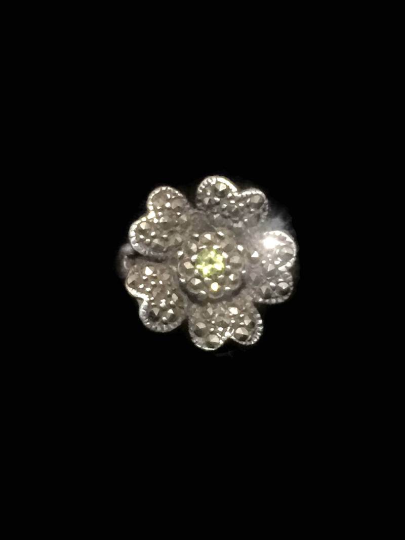 Blumenring Peridot Größe 5, 50 Art Deco Sterling Silber Frauen Mädchen von Silvercity925