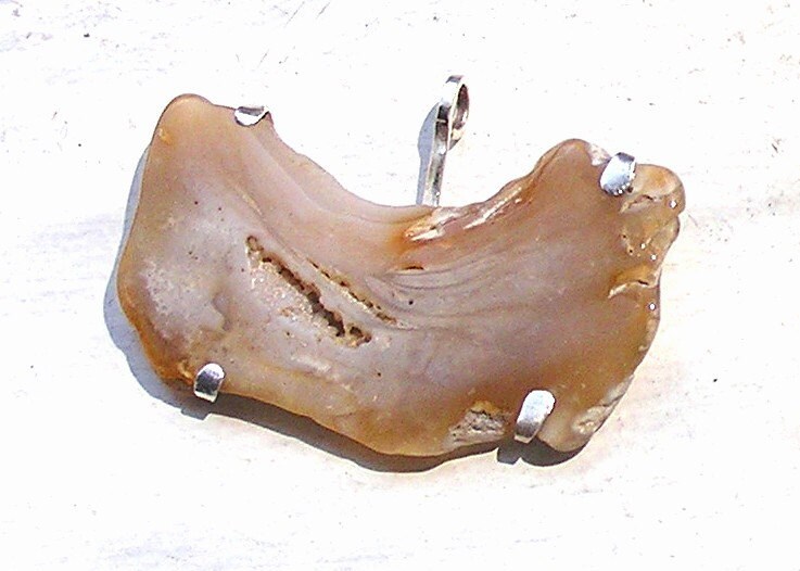 Beige Achat Kristallscheibe - Anhänger Beige Achat Kristallscheibe - Anhänger von Silvercraft