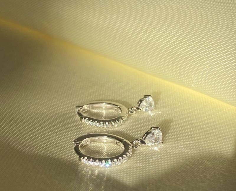 Creolen/ Ohrschmuck/ Sterling Silber 925/ Creolen Mit Steinchen/ Kristall Creolen/ Filigrane Ohrringe/ Eleganter Ohrschmuck Creolen/ Ohrschmuck/ Sterling Silber 925/ Creolen Mit Steinchen/ Kristall Creolen/ Filigrane Ohrringe/ Eleganter Ohrschmuck von SilverellaStore