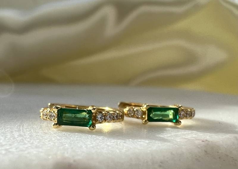 Creolen Smaragd Grün in Gold von SilverellaStore