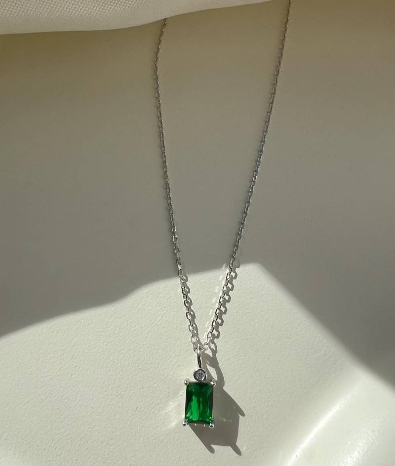 Filigrane Halskette in 925 Silber Und Grünem Smaragd von SilverellaStore