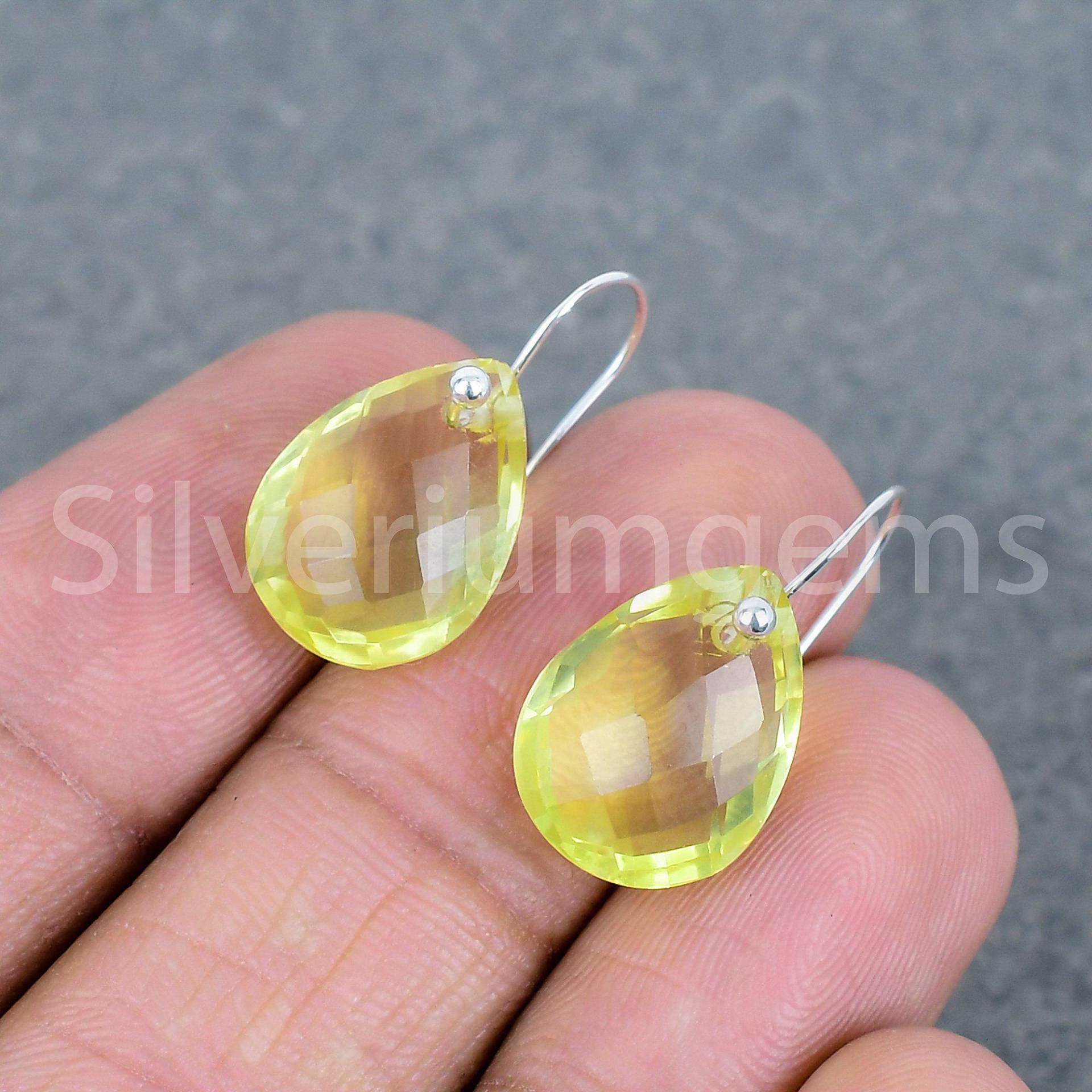 Handgemachte Lemon Quartz Ohrringe 925 Sterling Silber Tropfenschmuck von SilveriumGems
