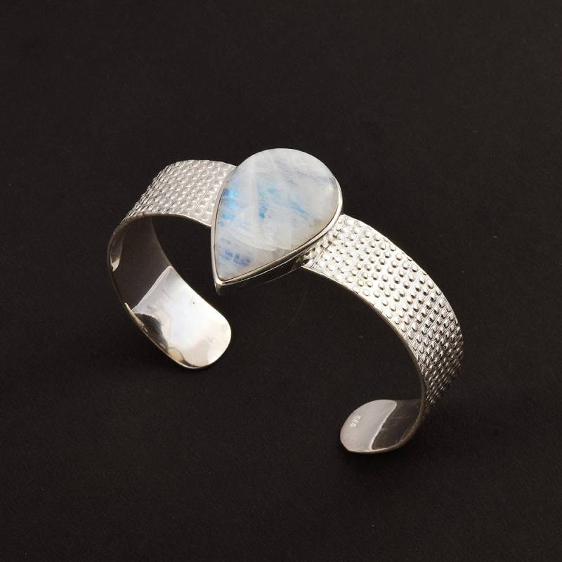 Handgemachter Regenbogen Mondstein Armreif 925 Sterling Silber Edelstein Armband Handgemachter Regenbogen Mondstein Armreif 925 Sterling Silber Edelstein Armband von SilveriumGems