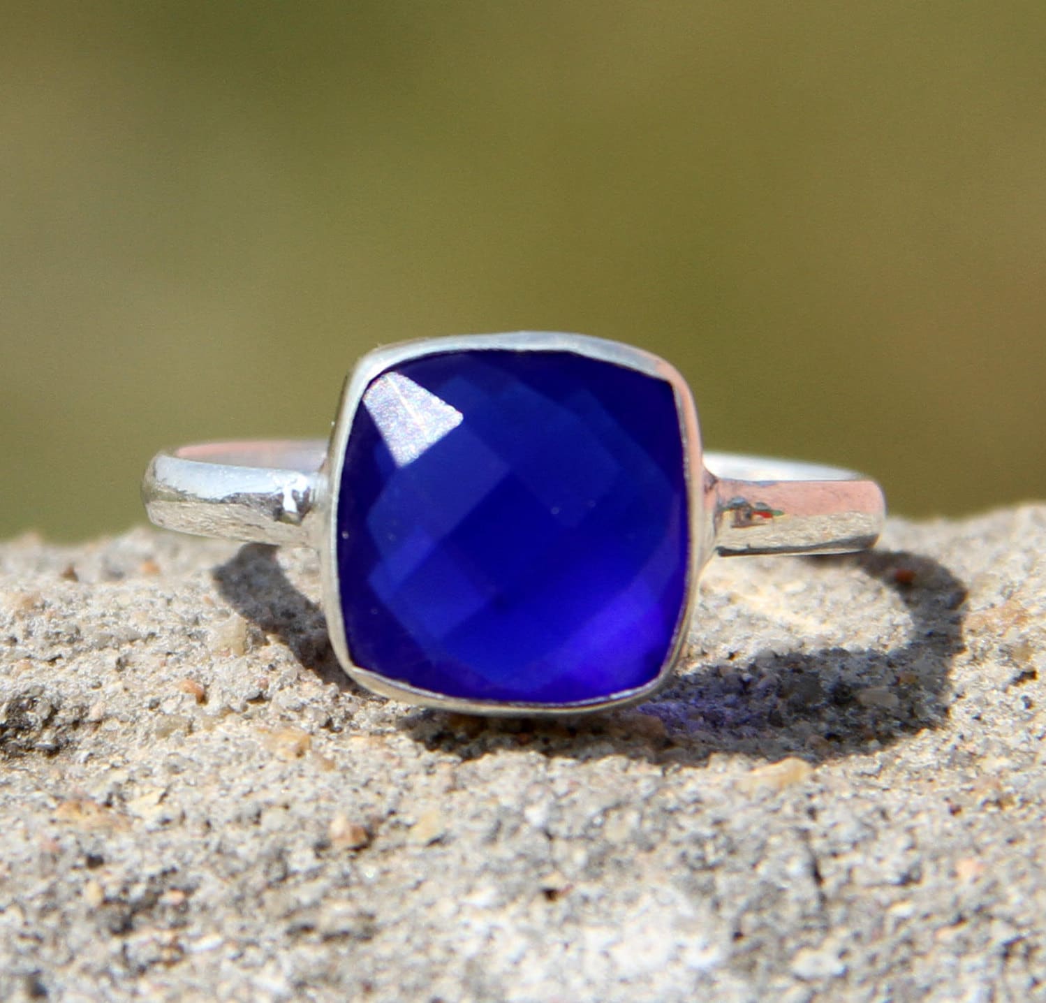 92, 5 Sterling Silberring, Blau Chalcedon Ring, Handgemachte Silber Schmuck, Kissen Ring 92, 5 Sterling Silberring, Blau Chalcedon Ring, Handgemachte Silber Schmuck, Kissen Ring von SilverjewelleryFinds