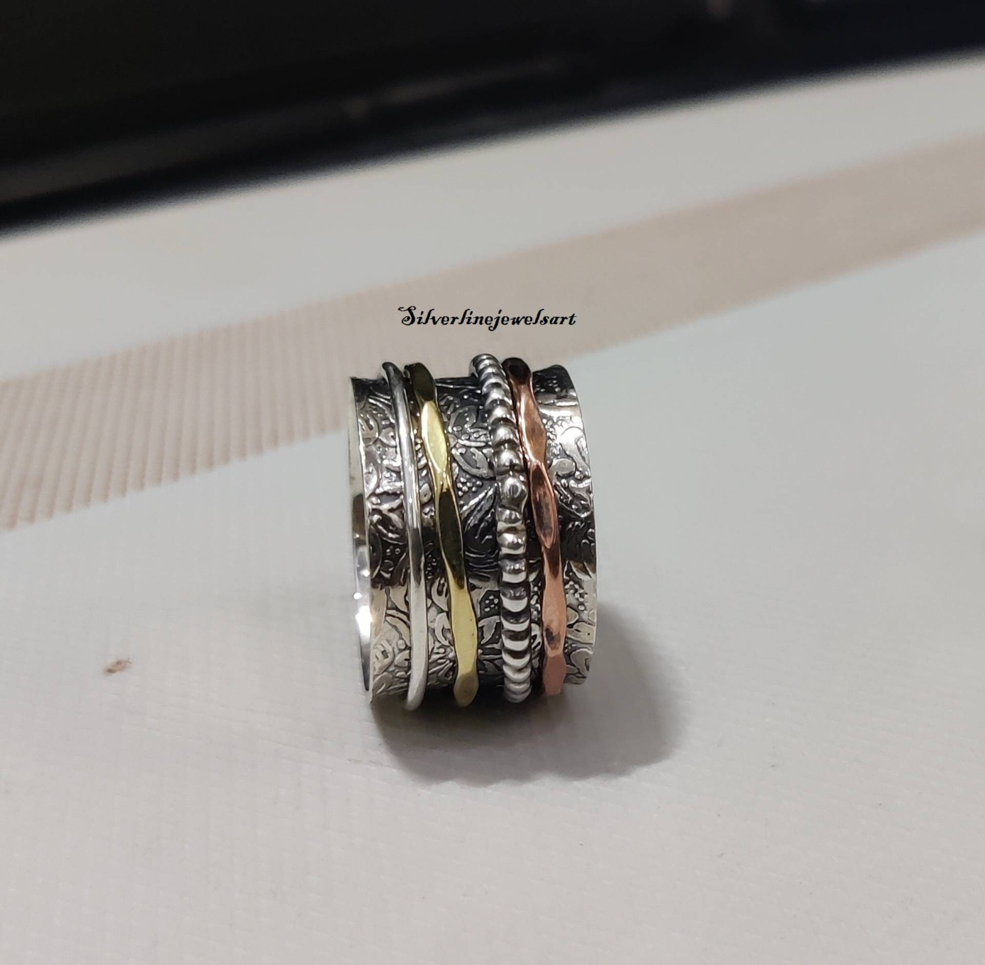 Designer-Spinnering Aus 925Er Sterlingsilber Für Frauen, Handgefertigter Dreifarbiger Meditationsring Sie, Kupfer-Messing-Ring von SilverlinejewelsArt