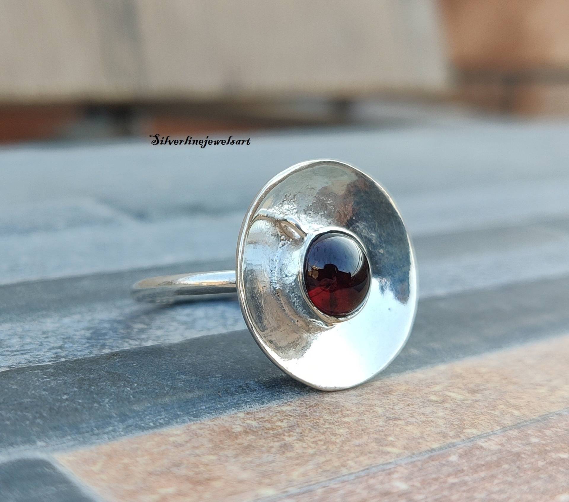 Designer Granat Ring, 925 Sterling Silber, Frauen Edelstein Natürlicher Roter Granat, Freundschaftsring, Silber Geschenk Für Jeden Anlass von SilverlinejewelsArt