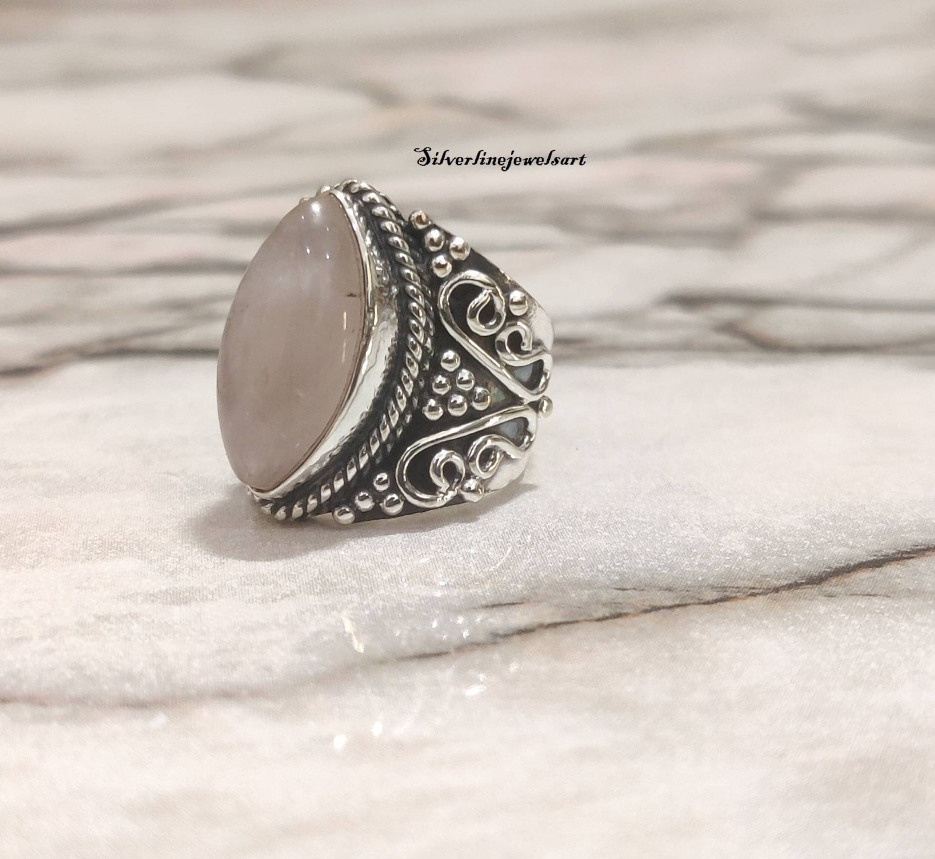 Rosenquarz Ring, Edelstein Silberring, 925 Sterling Silber, Glatter Oval Designer Handgemachter Frauen Geschenk von SilverlinejewelsArt