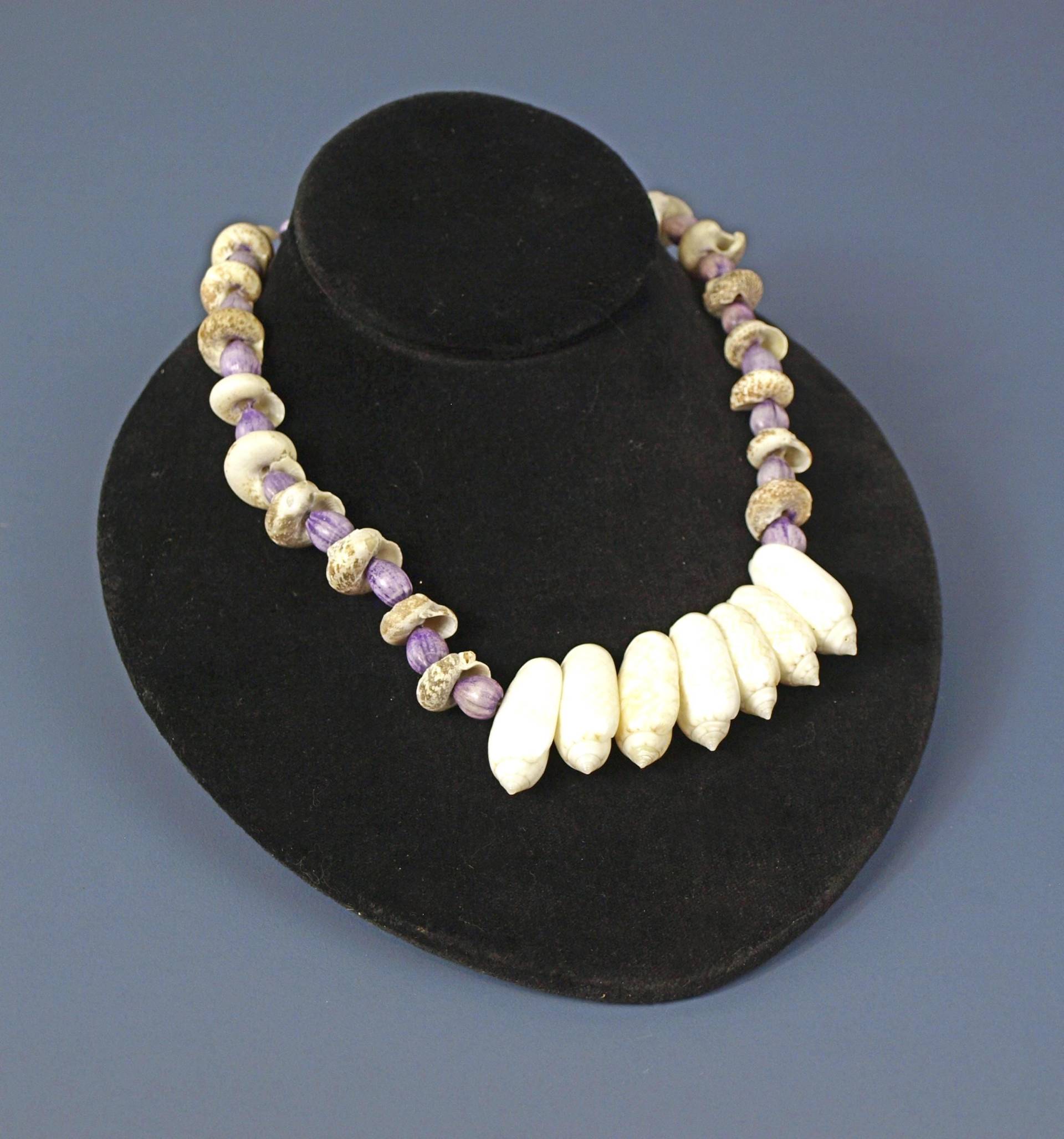 Ocean Seashell Beach Style Halskette - Lila Und Weiß Ware Schmuck 24 "Lang Ocean Seashell Beach Style Halskette - Lila Und Weiß Ware Schmuck 24 "Lang von SilverliningByTravis