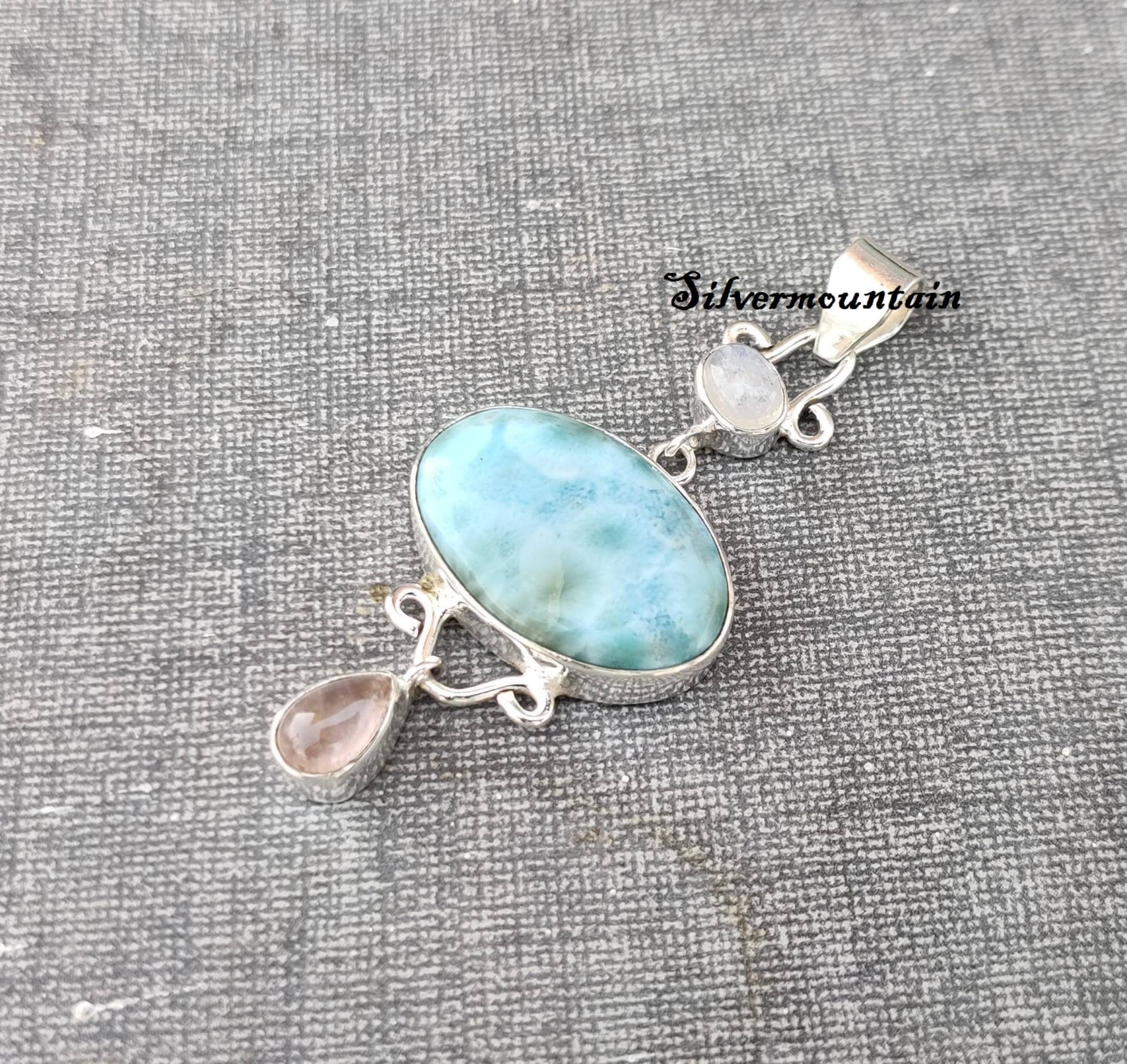 Larimar Anhänger Ovaler Anhänger925 Sterling Silber Anhängerrosenquarz Anhängerhandgemachter Anhängerschöner Anhängermondstein Anhängersp68 von Silvermountian