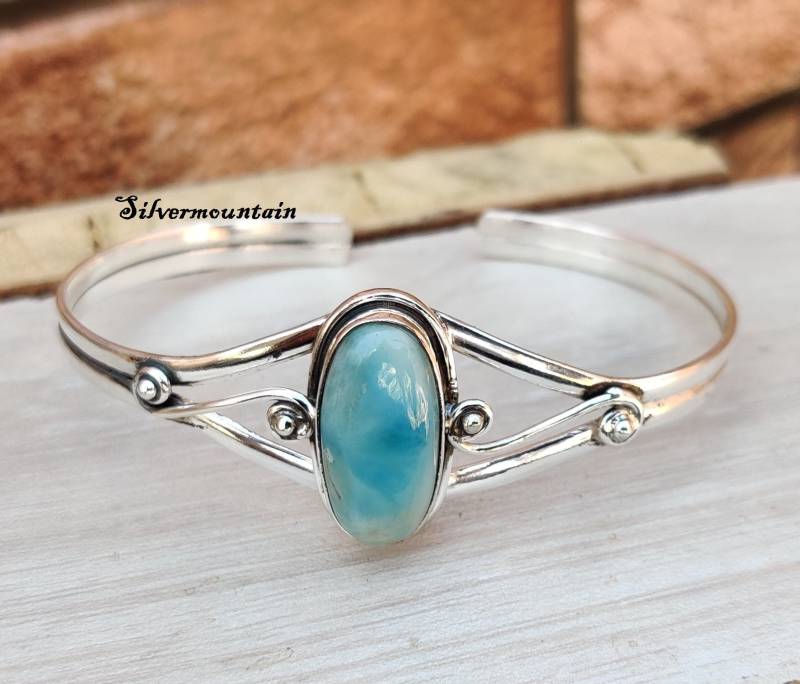 Larimar Armreif 925 Sterling Silber Süsser Designer Edelstein Handgefertigter Boho Zauberhafter Armreif von Silvermountian