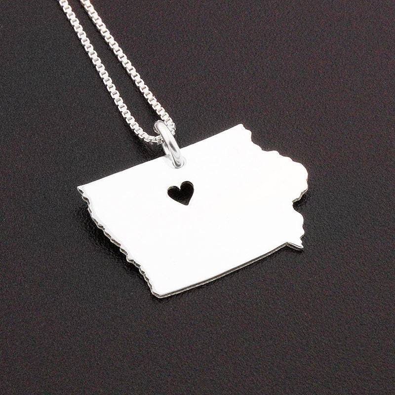 Iowa Halskette Gravieren Personalisierte Sterling Silber Zustand Mit Herz Kommt Box Kette Liebe Anhänger Hometown Jewelry Iowa Halskette Gravieren Personalisierte Sterling Silber Zustand Mit Herz Kommt Box Kette Liebe Anhänger Hometown Jewelry von Silversmith925