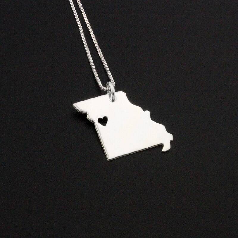 Missouri Halskette Personalisierte Gravierbar Sterling Silber Zustand Mit Herz Kommt Box Style Kette - Heimatstadt Schmuck Missouri Halskette Personalisierte Gravierbar Sterling Silber Zustand Mit Herz Kommt Box Style Kette - Heimatstadt Schmuck von Silversmith925